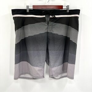 BURNSIDE Men's Gray & Black Stripe Casual Water Swim Trunks Size 38